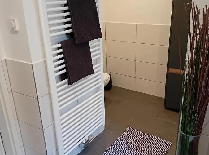 Fambiwo - In Sehr Guter Lage * ドレスデン