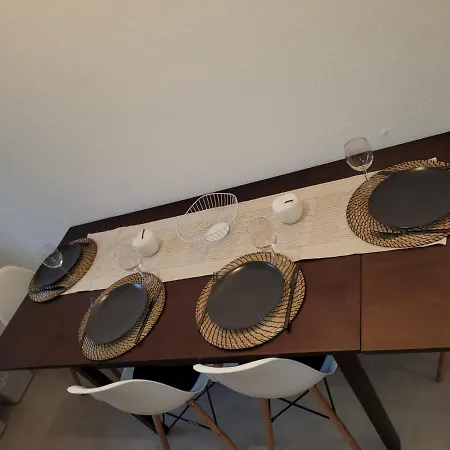 Fambiwo - In Sehr Guter Lage Dresde